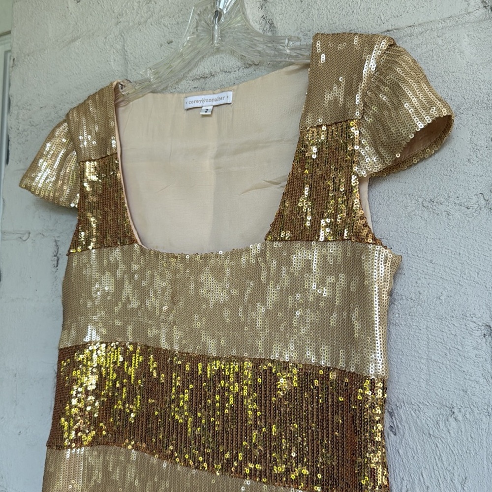 Anthropologie Corey Lynn Calter Gold Sequin Short Sleeve Sheath Dress Size 2 - Picture 5 of 15